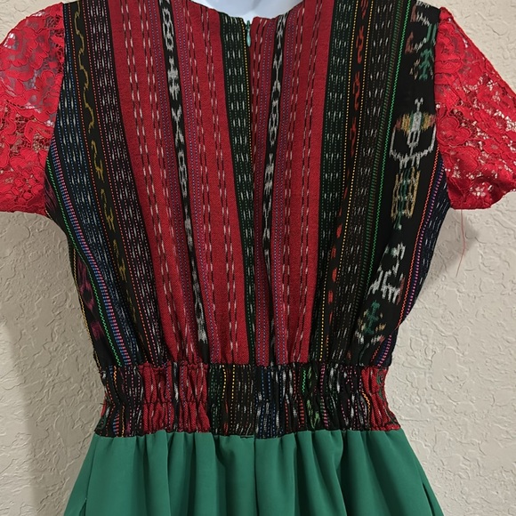 Guatemalan Dress - Picture 5 of 8